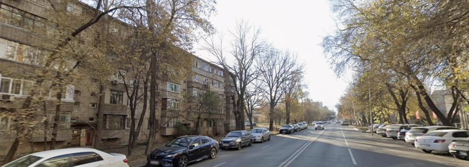 Property building, Facade/entrance, City view, Street view