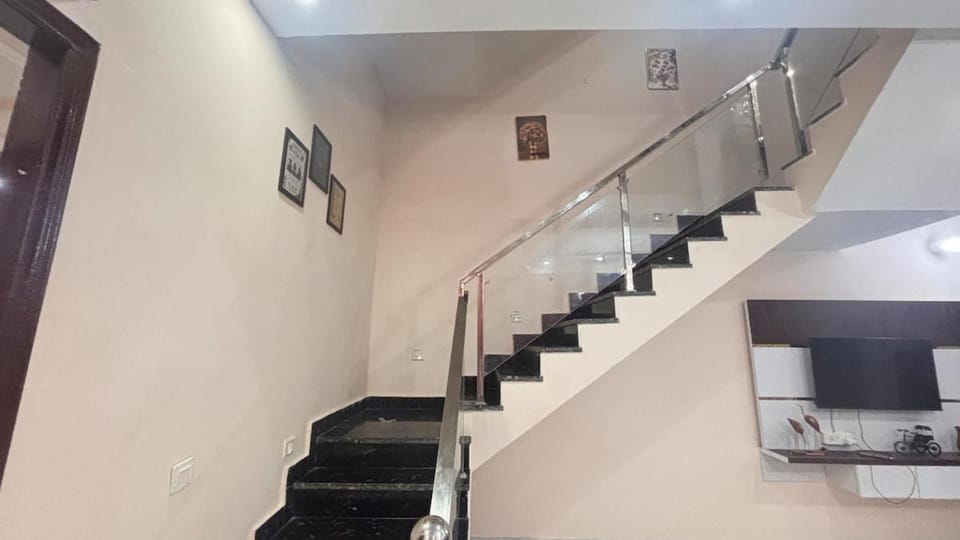 Blossom Cottage Apartment in Dehradun