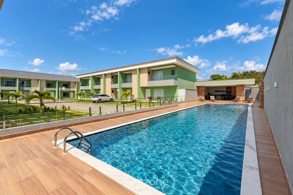 Facade/entrance, Off site, Area and facilities, Swimming pool