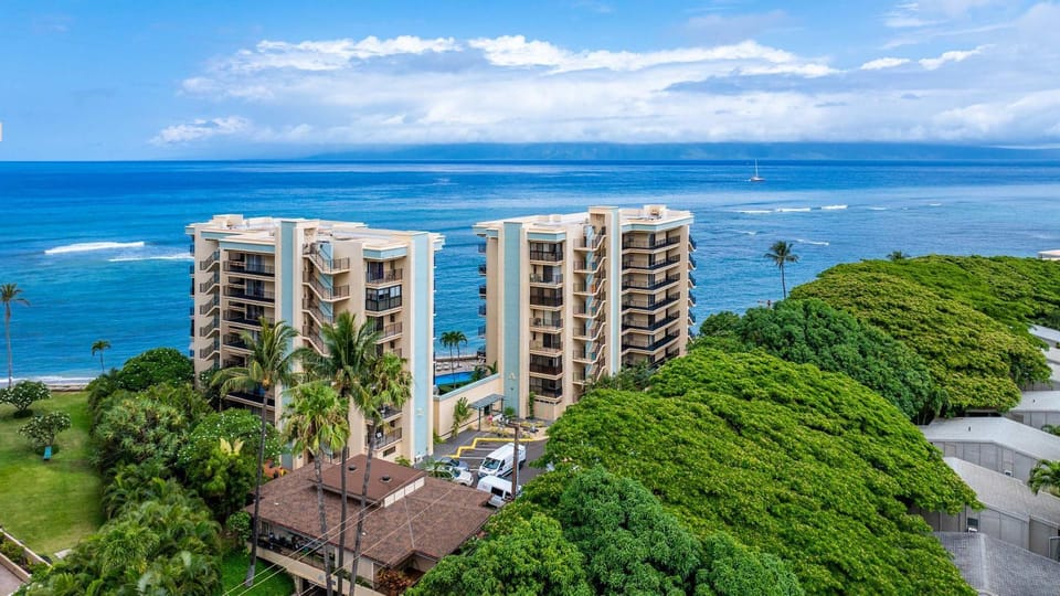 Hololani B401 House in Kahana