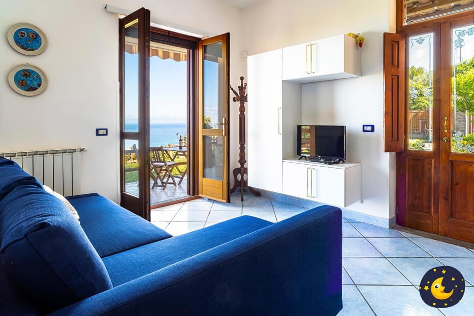 Villa Giraluna House in Campania