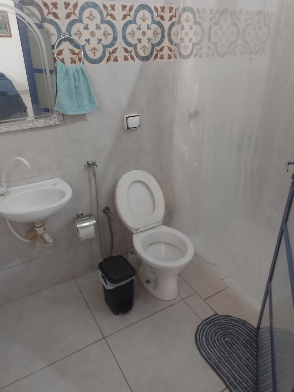 Hospedagem privativa com suíte, cozinha e quintal Villa in State of Goiás
