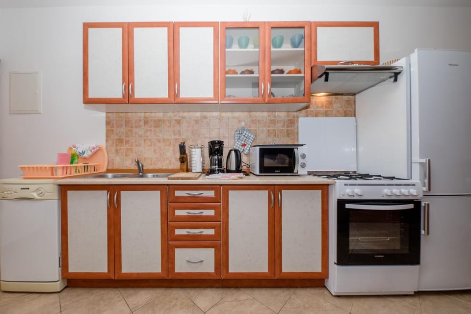 Apartments Šćerbe 3103 Apartment in Lika-Senj County