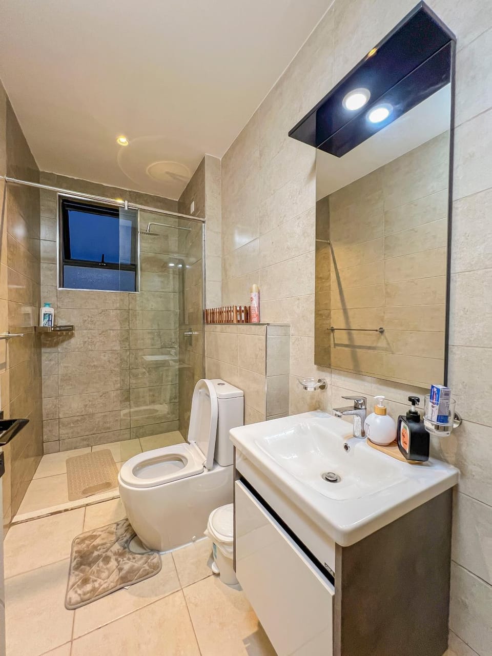 Van's Luxe Residence Apartment in Nairobi County