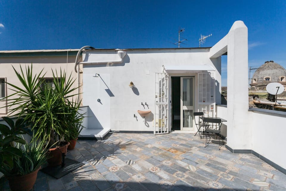 Terrazze in centro storico By Dimorra Apartment in Naples