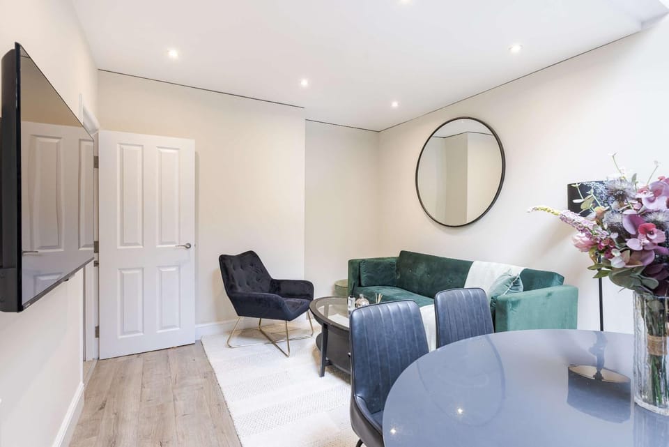 Postcard London Apartment in City of Westminster