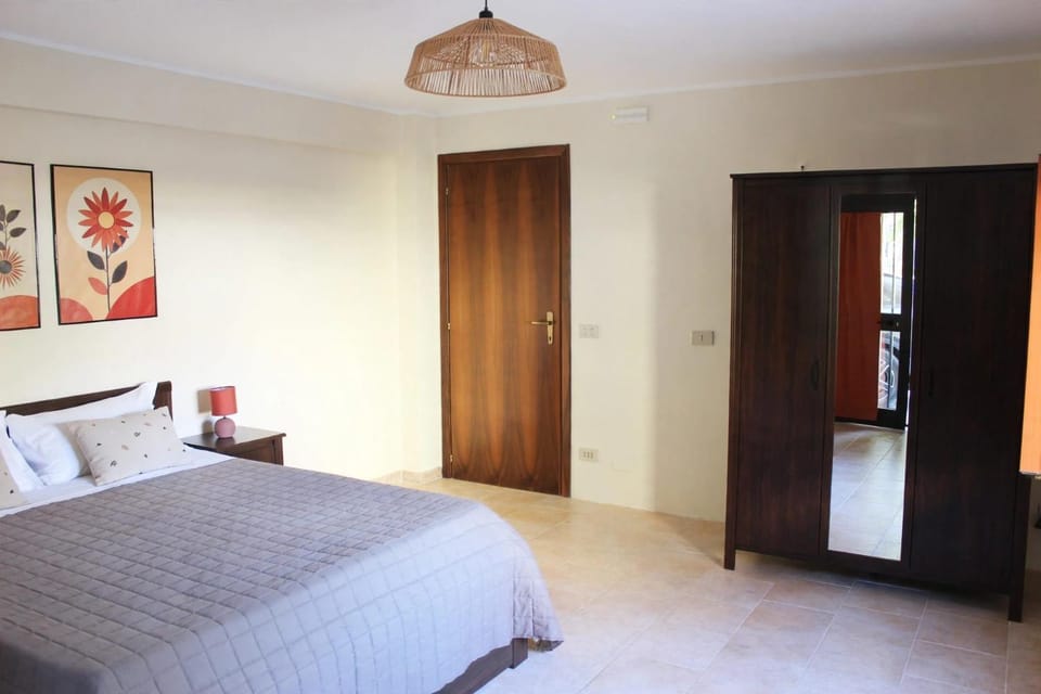 Bed, Photo of the whole room, Bedroom, wardrobe