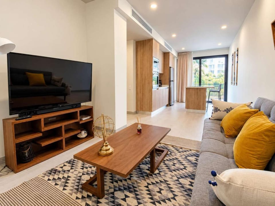 TV and multimedia, Living room, Seating area