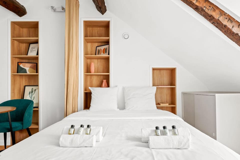Studio avec une vue extraordinaire - Marais Apartment in Paris