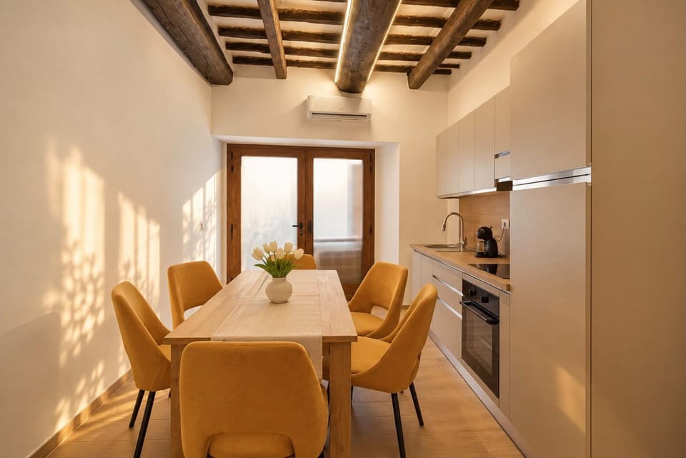 Elce - Historic Brick Arch 2BR & 2BA Apartment in Perugia