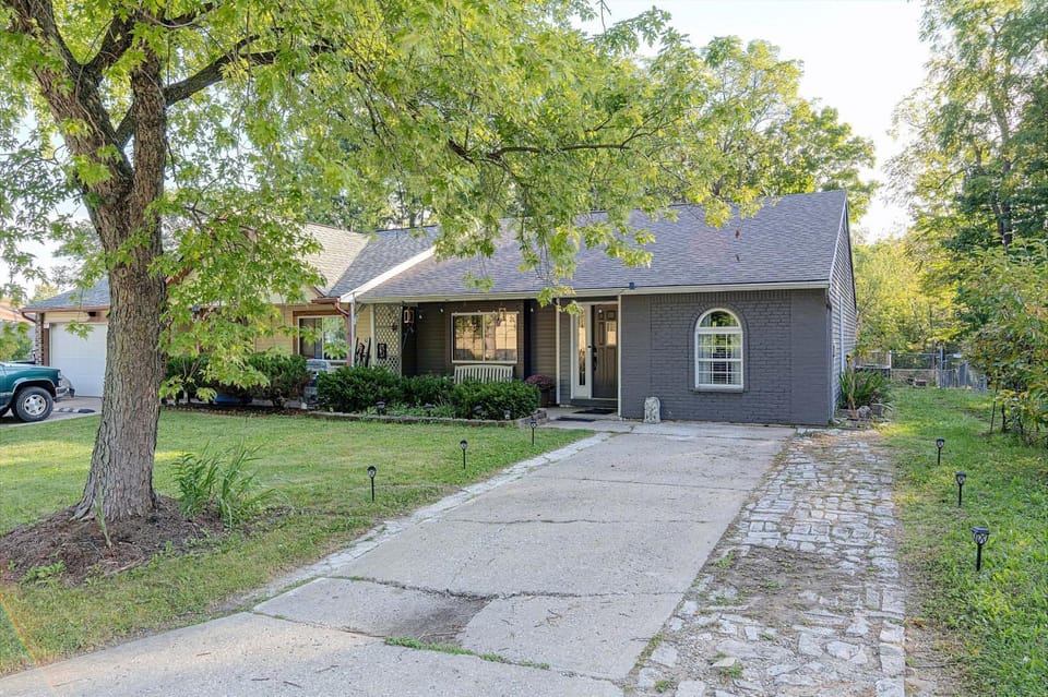 Indianapolis Escape, Easy Access to Dtwn! House in Pike Township