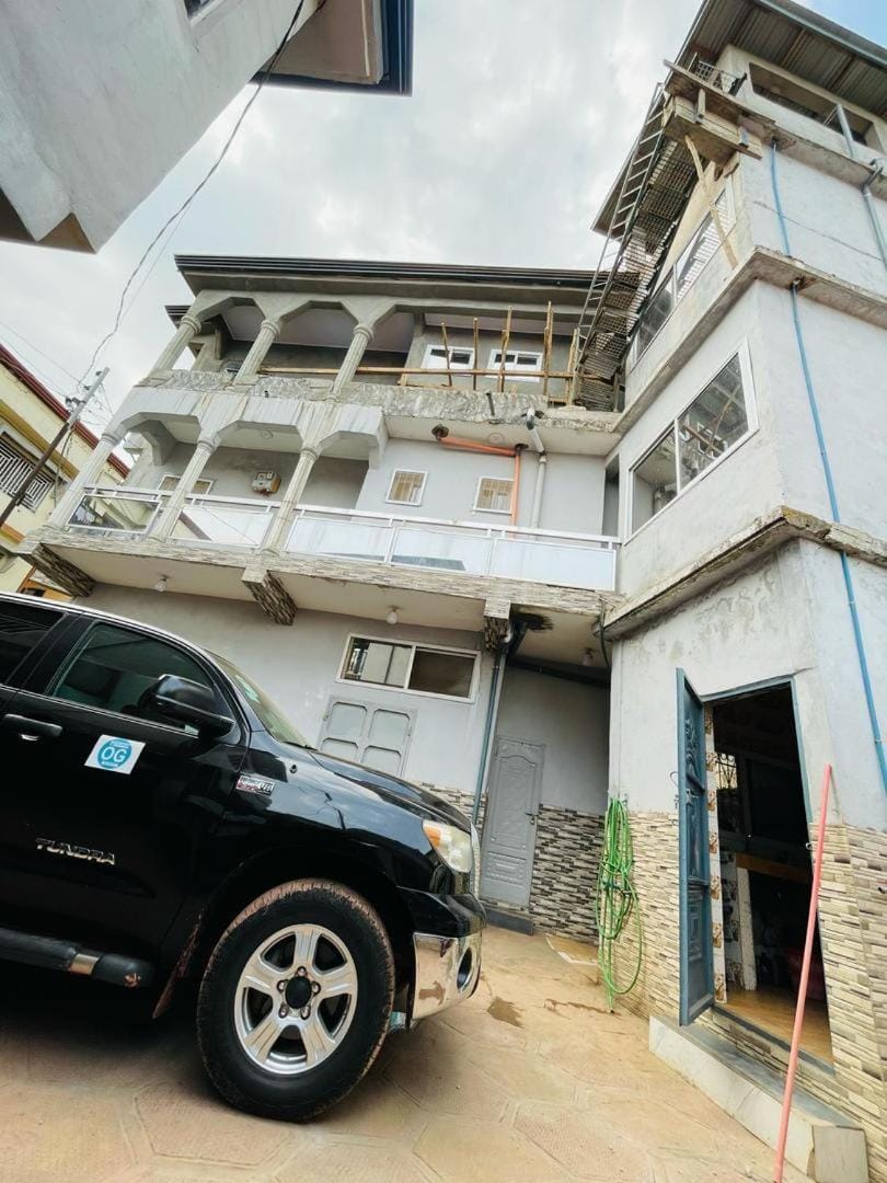 Jabah-B Hotel Bed and Breakfast in Freetown