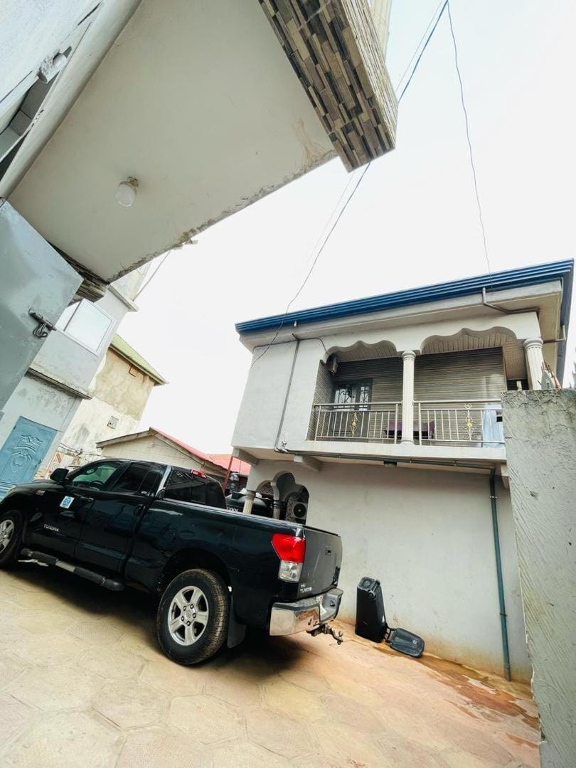 Jabah-B Hotel Bed and Breakfast in Freetown
