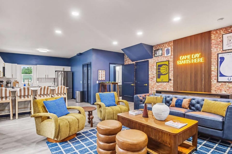 Indy Escape - Sauna Hot Tub Firepit & Games House in Mishawaka