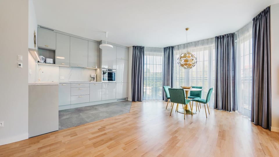 Kitchen or kitchenette, Living room, Dining area