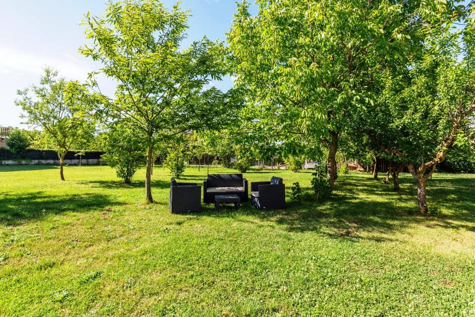 Garden, Garden view