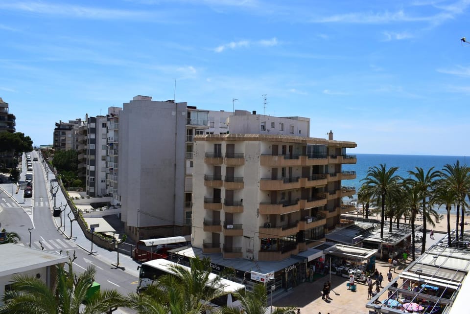 Neighbourhood, City view