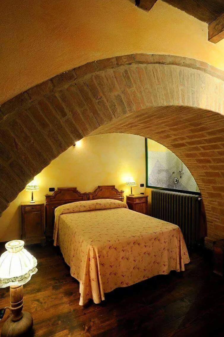 Agriturismo La Fenice Farm Stay in Emilia-Romagna