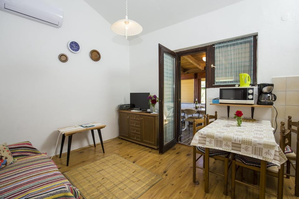 Apartment Vili Apartment in Primorje-Gorski Kotar County