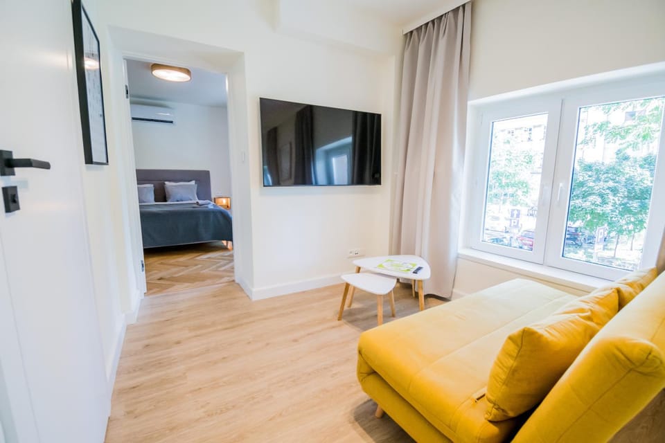 TV and multimedia, Living room, internet