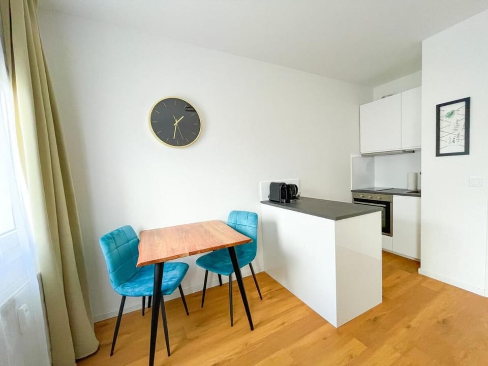NOOR Modern Studio Lend Parking Option Apartment in Graz