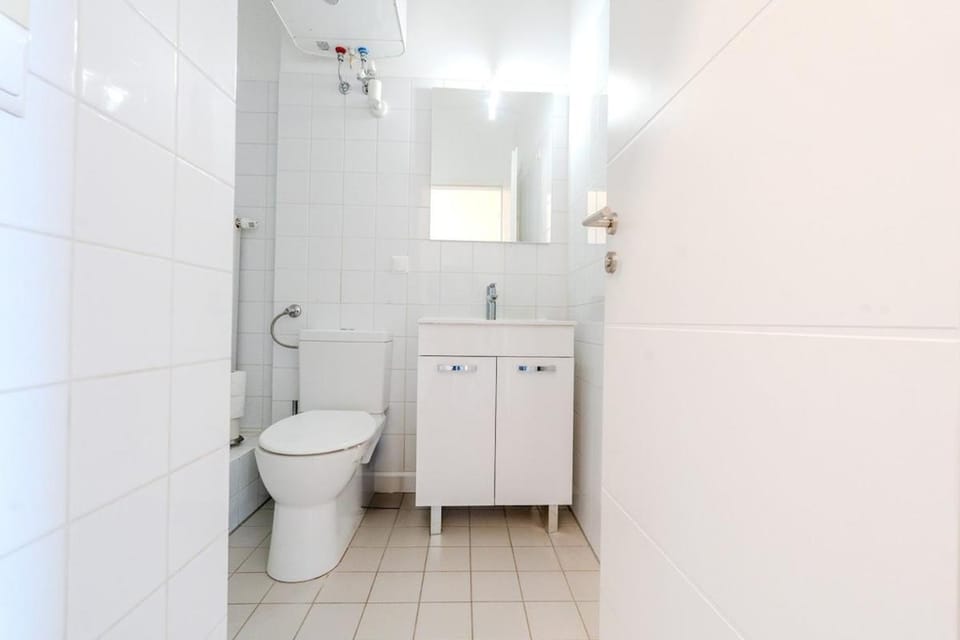 NOOR Bright Studio Workspace Parking Option Apartment in Graz