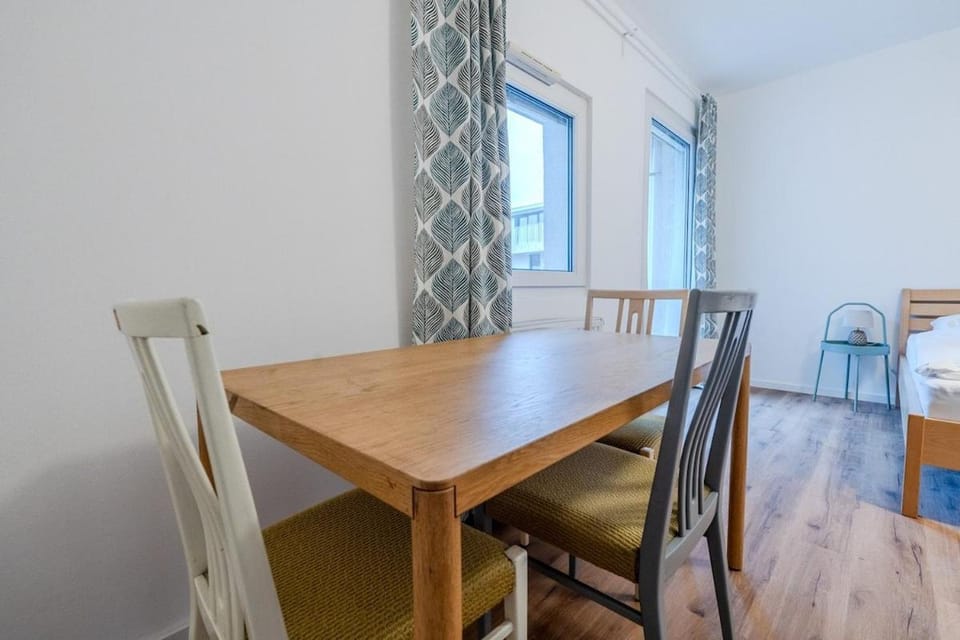 NOOR Studio with Balcony Lend Parking Option Apartment in Graz