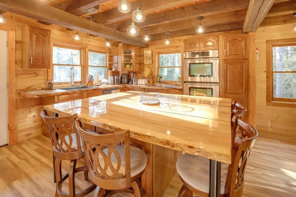 Private Log Cabin in White Mtns Sleeps 14 Cabin in Campton