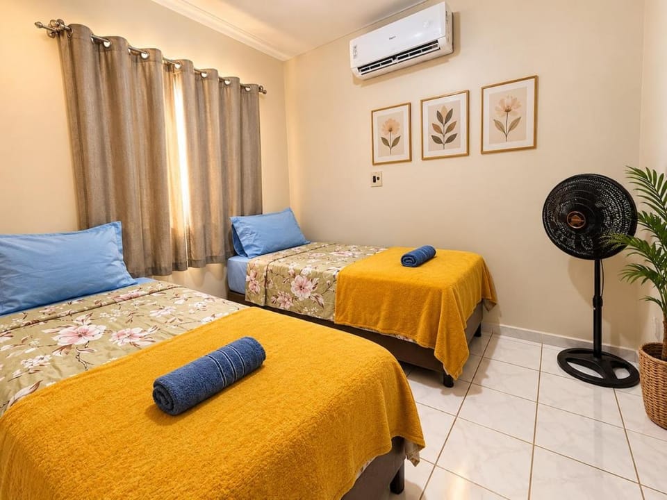 Bed, Bedroom, air conditioner