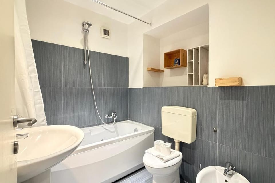 Artist's Secret in the Heart of Turin by RD Domus Apartment in Turin