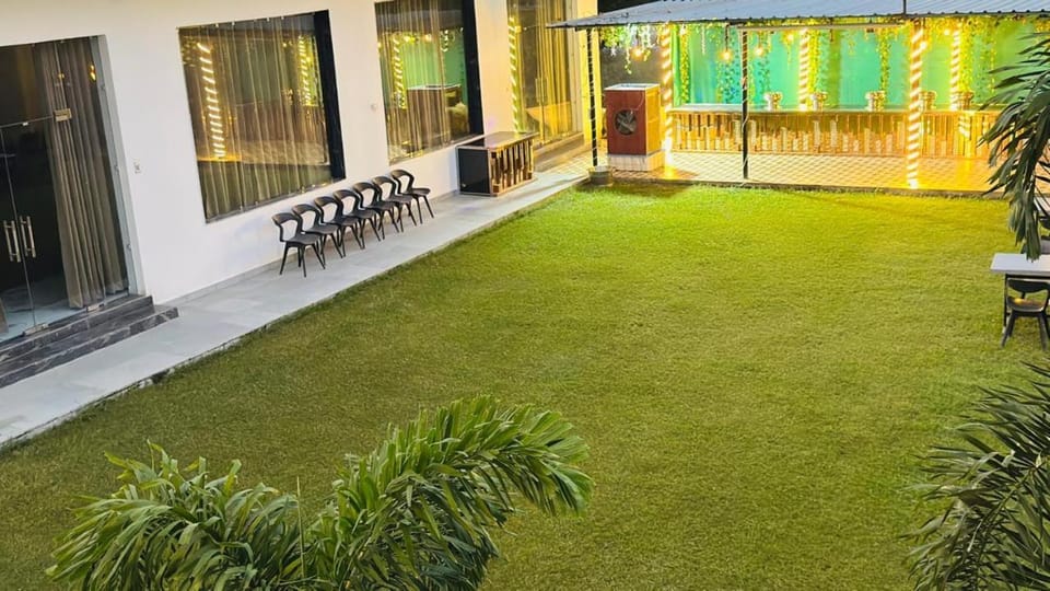Zings Hotel And Restaurant Hotel in Uttar Pradesh