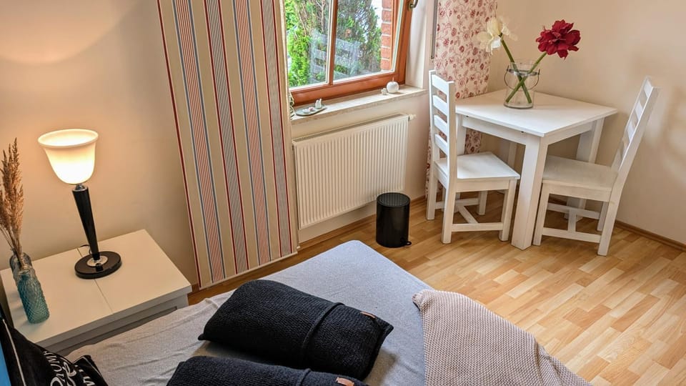 Zimmer mit Bad privat Neubrandenburg zentrum-strandnah Vacation rental in Neubrandenburg