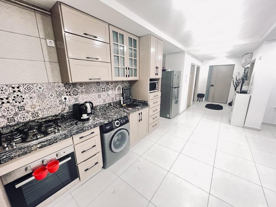 Beautiful 3-bedroom apartment with large private terrace Apartment in Oran