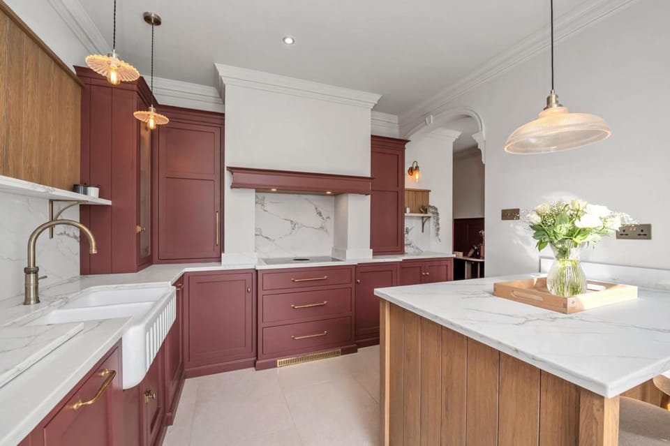 Guildhall House - Luxury 4 bedroom townhouse with off street parking space House in Bury Saint Edmunds