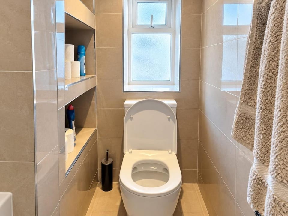 Toilet, Bathroom