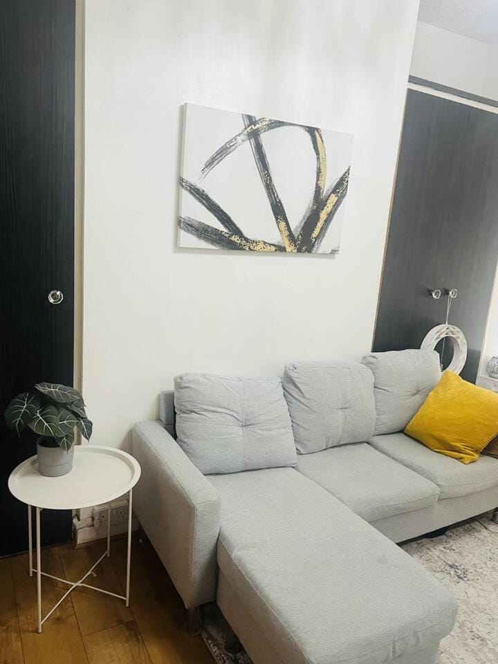 Living room, Decorative detail, Seating area