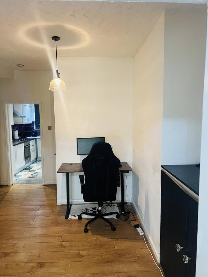 Kitchen or kitchenette, Business facilities