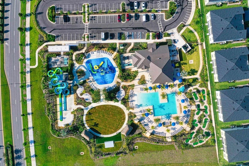 Sleeps 24 - Pool-Game Room-Disney-Cinema Room House in Osceola County
