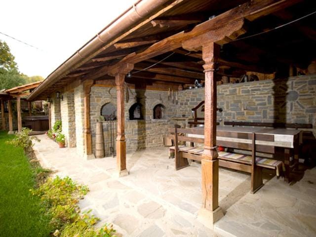 BBQ facilities, Garden, Balcony/Terrace, Seating area, Area and facilities