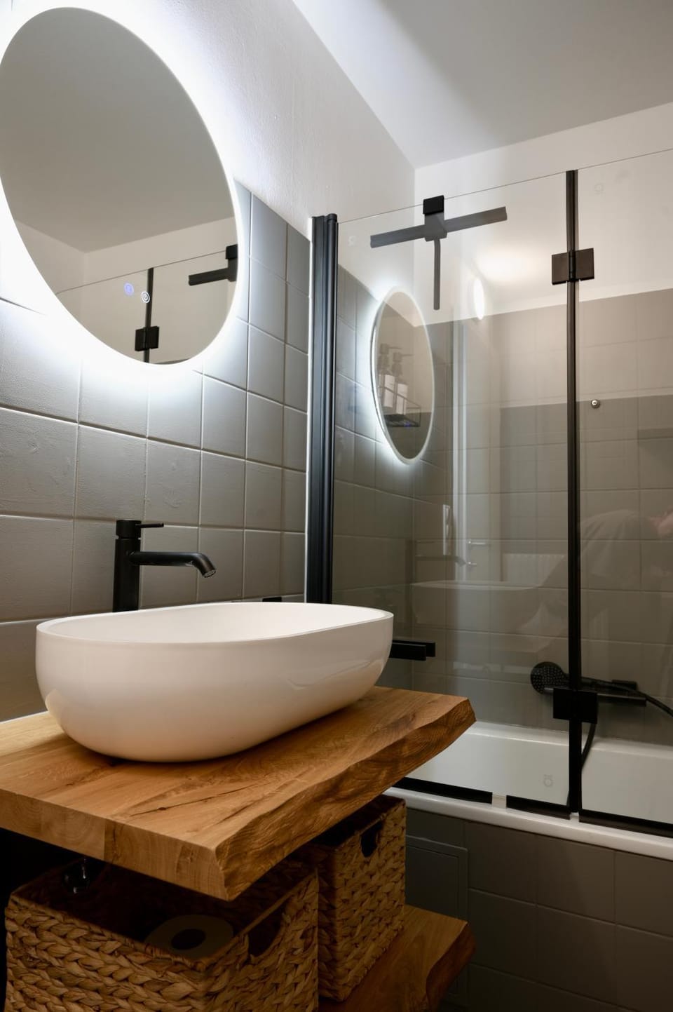 Shower, Bathroom, Bath, towels