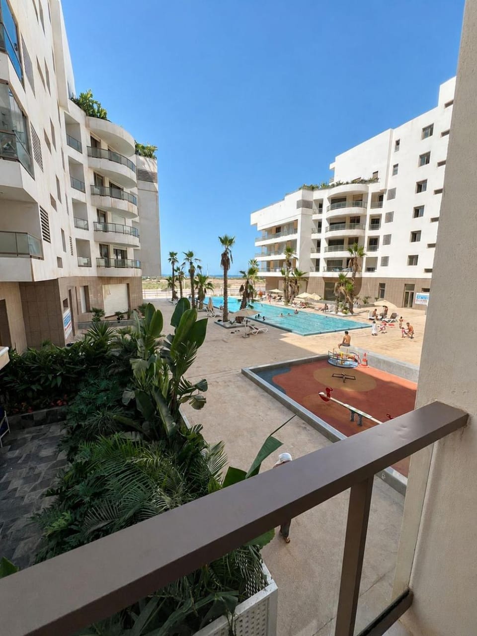 Élégant 2 chambres piscine et vue mer Arrivée autonome Parking Climatisation Apartment in Casablanca-Settat
