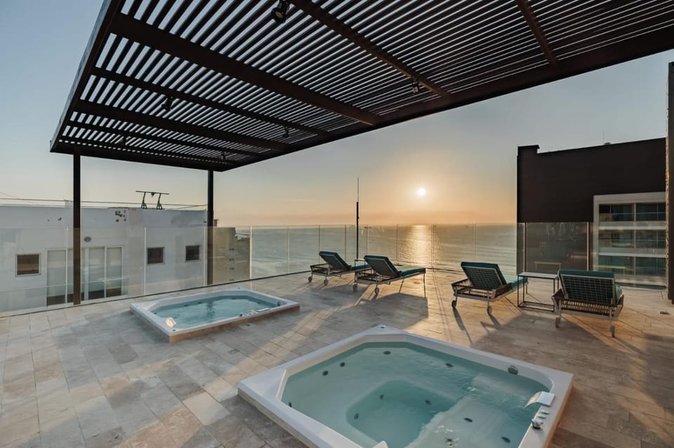 Hot Tub, Solarium, Balcony/Terrace, Sea view, Sunset, sunbed
