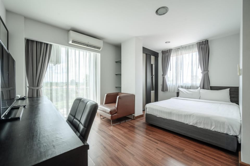 Winner Sriracha Serviced Apartment Hotel in Chon Buri Changwat