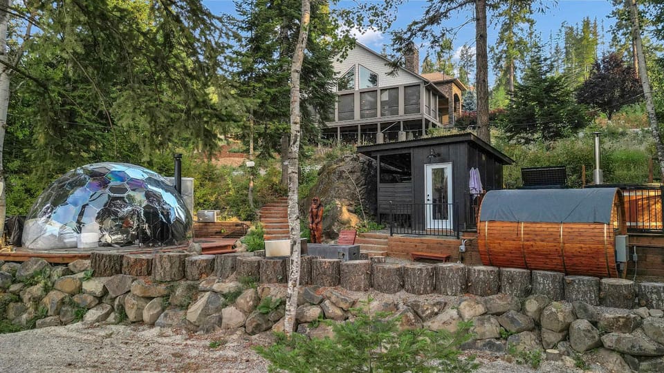 Sasquatch Lodge Villa with heated pool and stargazing dome Villa in Coeur dAlene