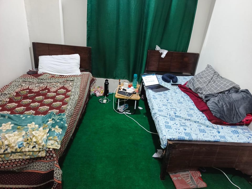 Awan rooms Apartment in Islamabad Capital Territory