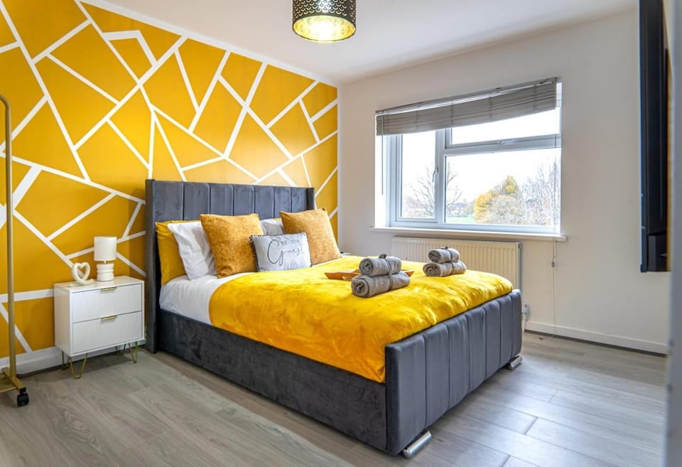 Den Duplex - 3BR - Sleeps 6 - Free Parking Apartment in Rugby