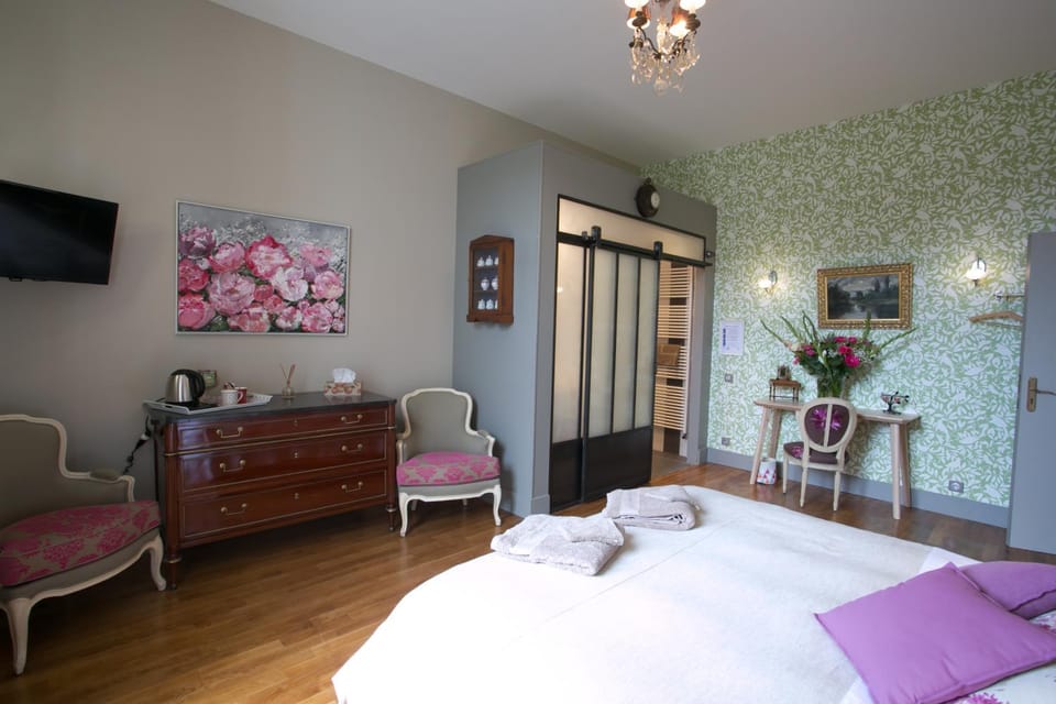 Photo of the whole room, Bedroom, Facility for disabled guests, acessibility