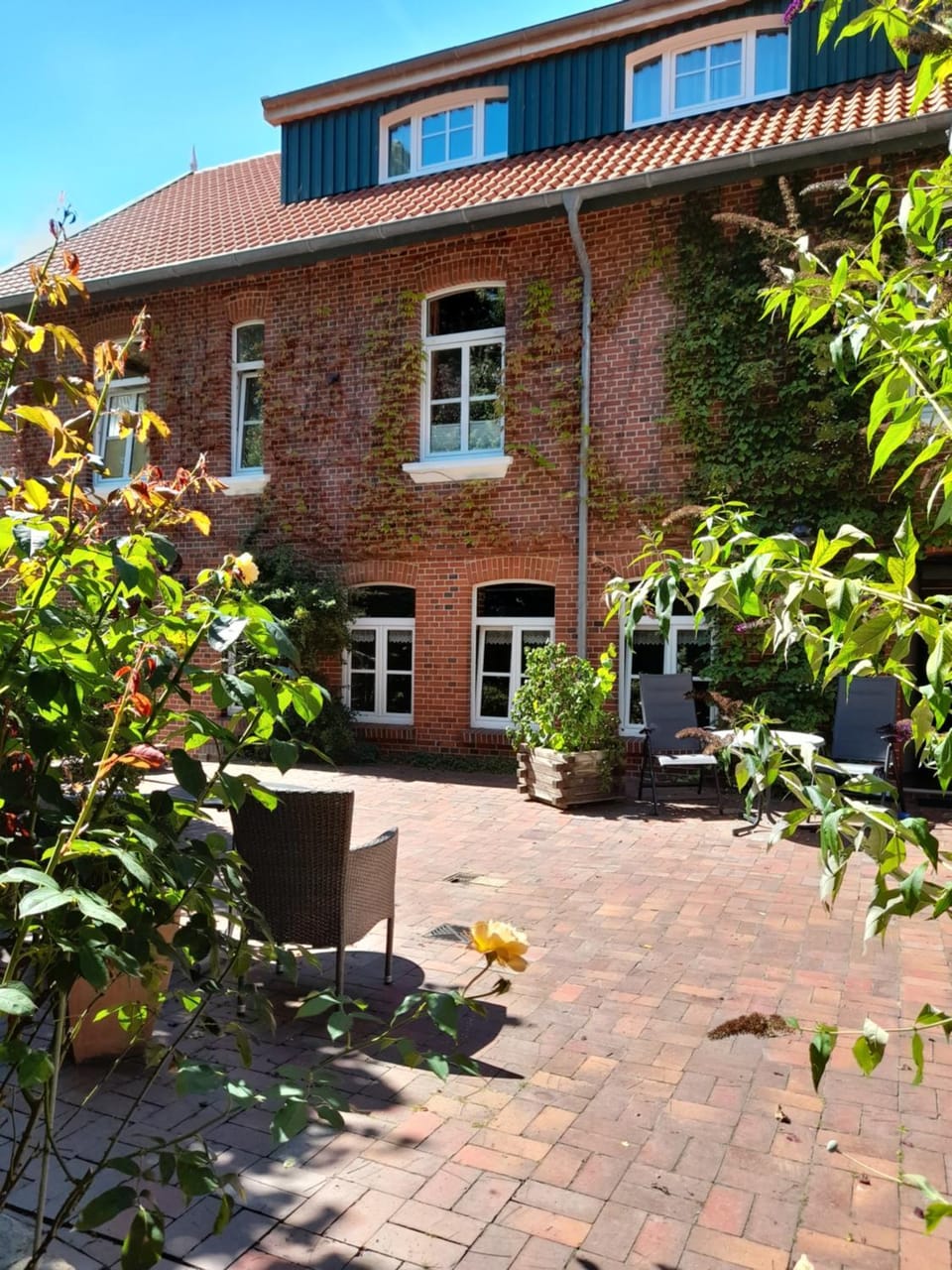 Property building, Patio