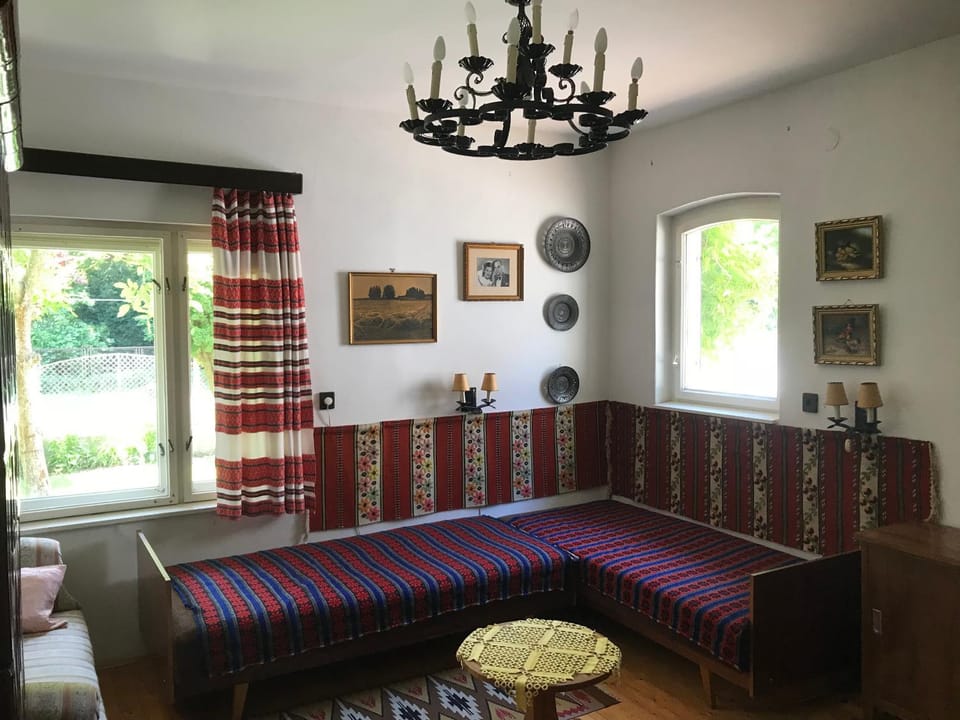 Bedroom, Quiet street view, Inner courtyard view