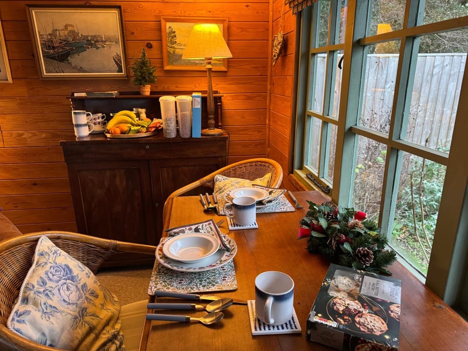 Dining area, Breakfast